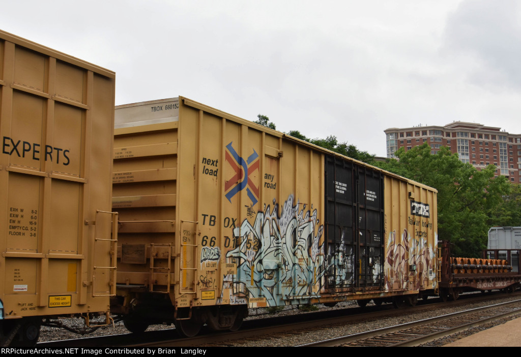 660152